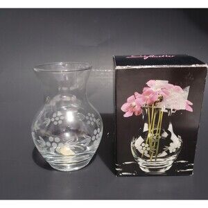 Stylesetter ST. Paulo  Hand Cut Mouth Blown Crystal  Glass Vase 4"×3"